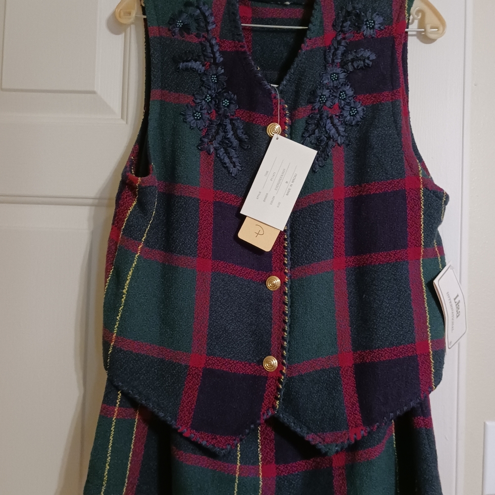 2pc skirt and Vest